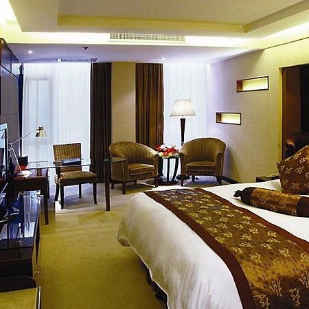 Crystal Island Club Hotel Shanghai Eksteriør billede