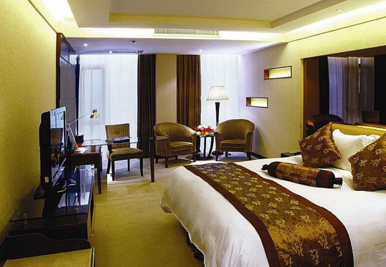 Crystal Island Club Hotel Shanghai Eksteriør billede